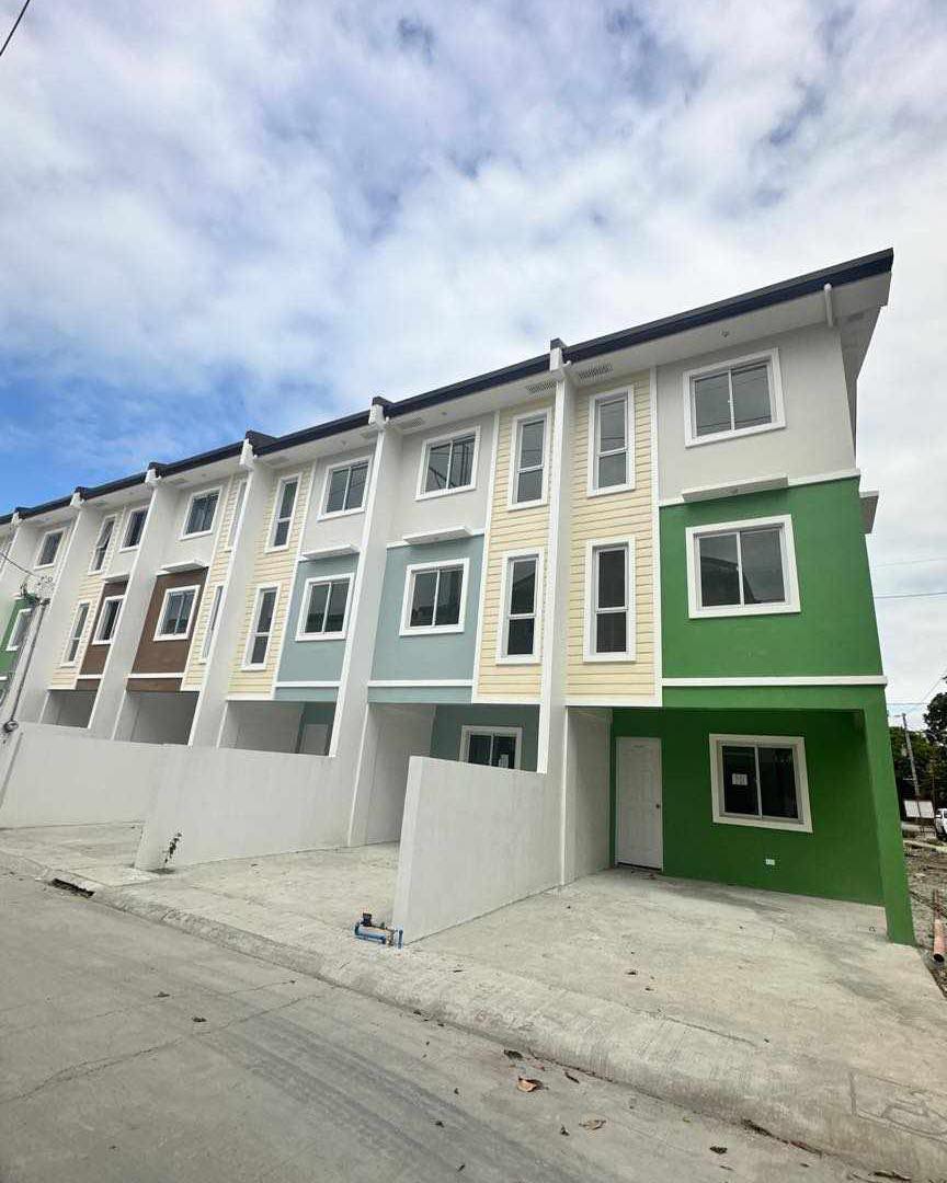 360° tour cover for 3-Storey Townhouse in City of Imus